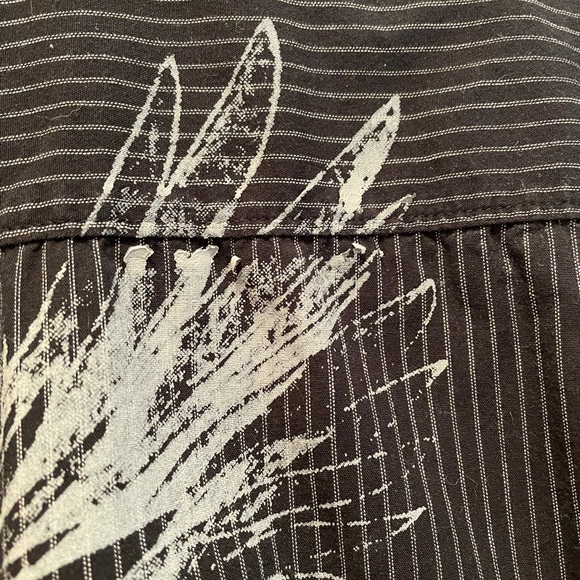 Straight Faded - black w/ white stripes button up - Picture 3 of 4